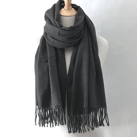 Liz Claiborne Charcoal Grey Oblong Scarf / Wrap with Fringe - Picture 1 of 8